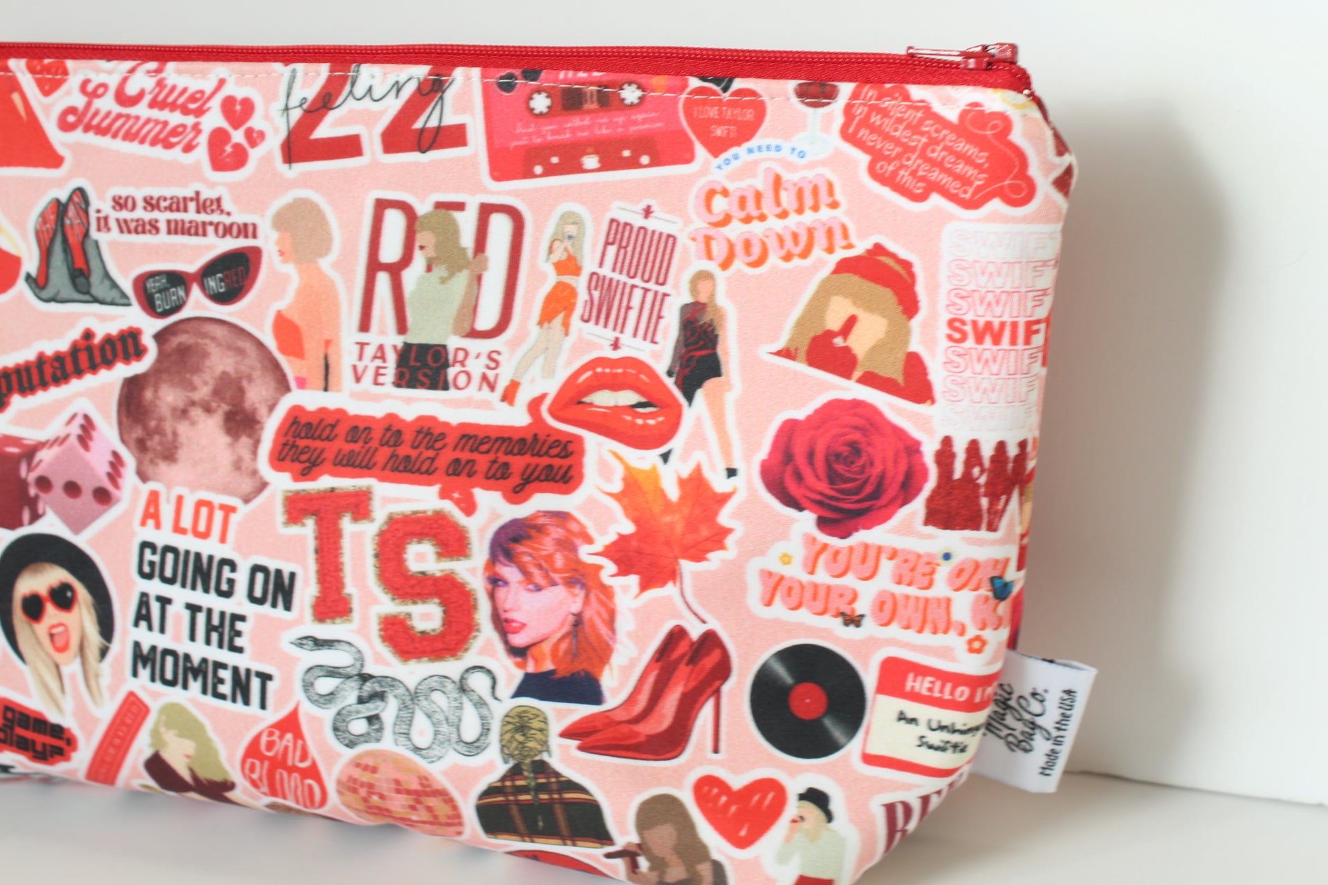 Red Lip Classic Vibes, Small Makeup Bag